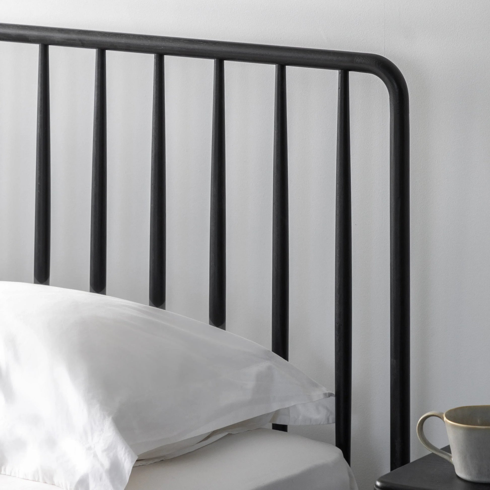 Gallery Direct Wycombe Kingsize Spindle Bed Black